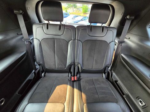 Used 2024 Jeep Grand Cherokee L Altitude AWD/4WD image 18