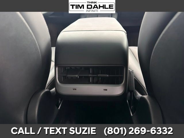 Used 2024 Tesla Model Y Long Range AWD/4WD image 16
