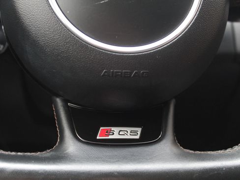 Used 2015 Audi SQ5 Prestige w/ Prestige Package image 27