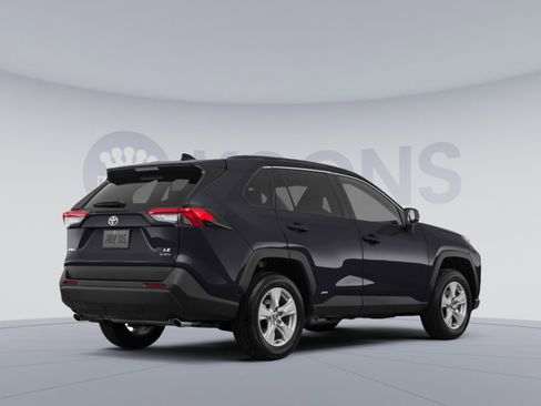 Used 2025 Toyota RAV4 LE AWD/4WD image 4