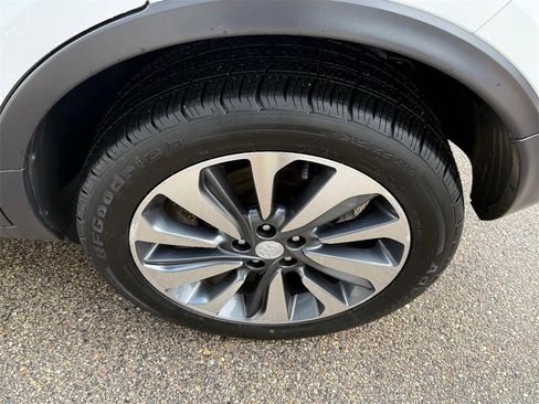 Used 2018 Buick Encore Preferred image 6