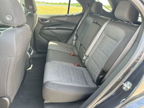 Used 2023 Chevrolet Equinox LT image 21