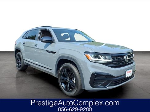 Certified 2023 Volkswagen Atlas Cross Sport SEL R-Line AWD/4WD image 1