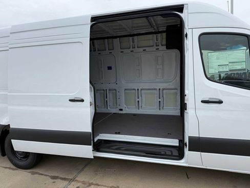 New 2026 Mercedes-Benz Sprinter 2500 image 22