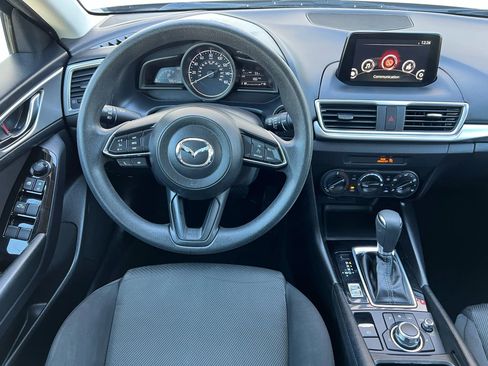 Used 2018 MAZDA MAZDA3 Sport image 26
