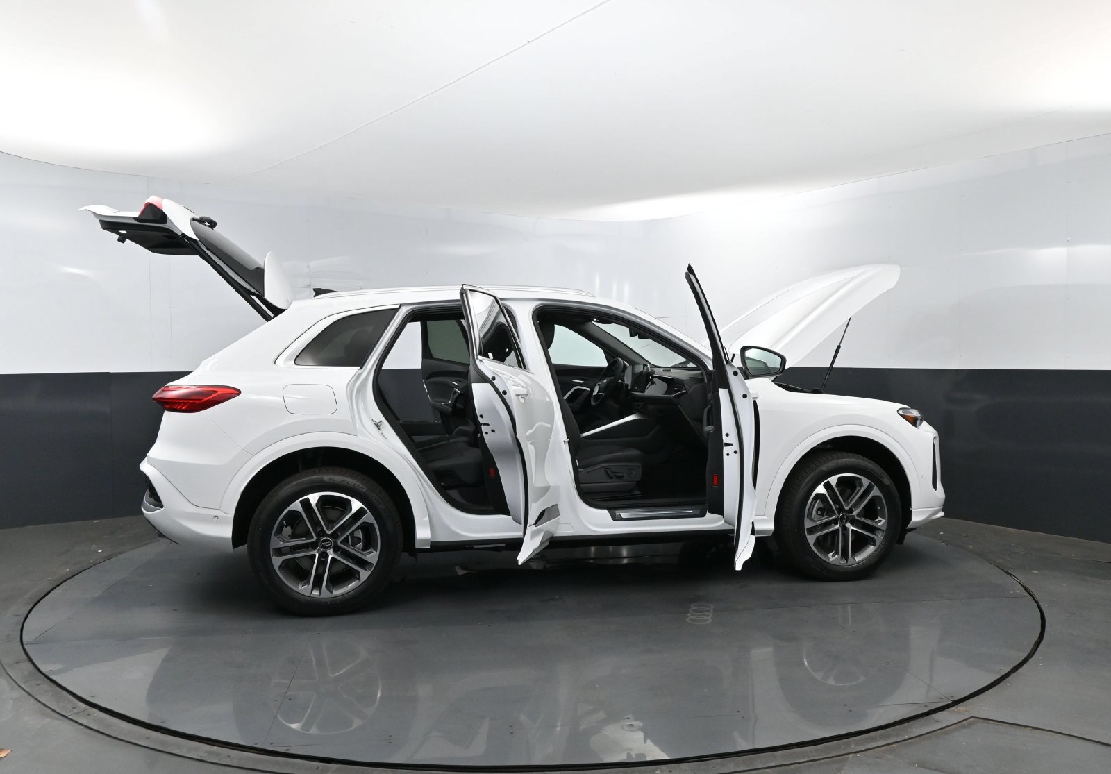 New 2026 Audi Q5 Premium AWD/4WD image 29