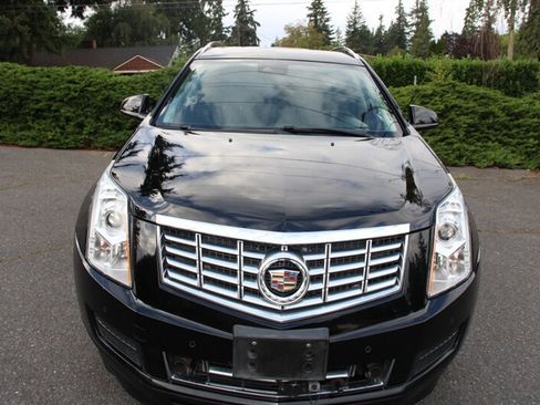 Used 2016 Cadillac SRX Luxury w/ Driver Awareness Package AWD/4WD image 10