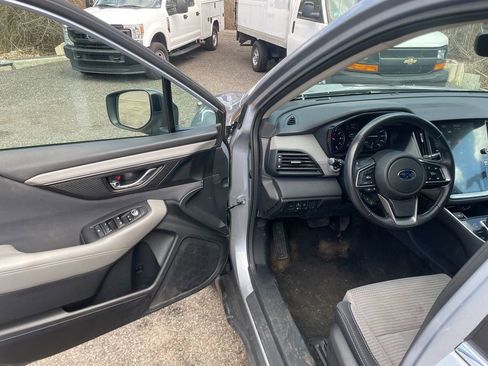 Used 2022 Subaru Outback Premium AWD/4WD image 10