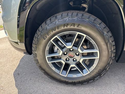 New 2026 GMC Terrain AT4 image 38