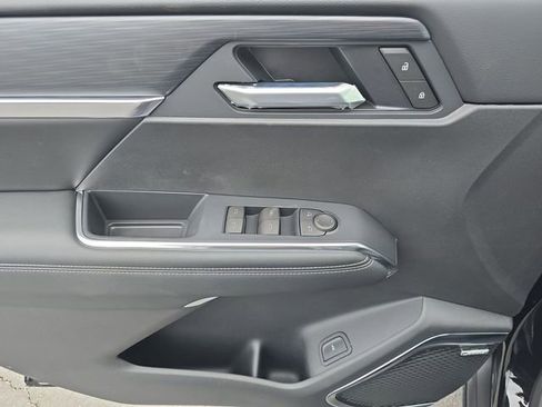 Certified 2025 GMC Acadia Elevation w/ Elevation Premium Package image 22