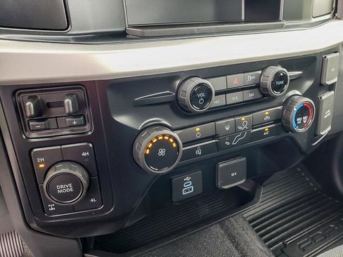 New 2026 Ford F250 XL w/ XL Off-Road Package image 9