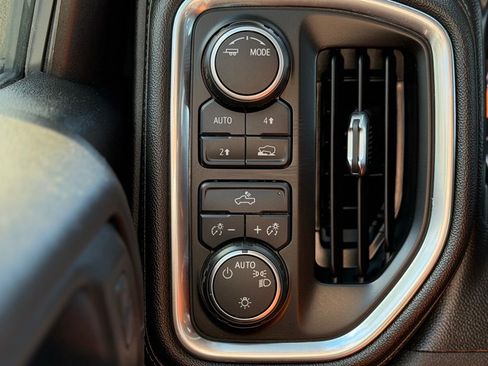 Used 2020 Chevrolet Silverado 1500 LT image 21