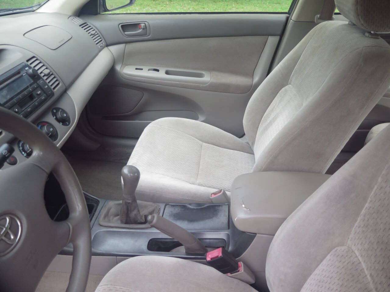 Used 2002 Toyota Camry SE FWD image 8