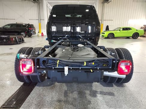 New 2026 RAM 4500 Tradesman w/ Chrome Appearance Group AWD/4WD image 28