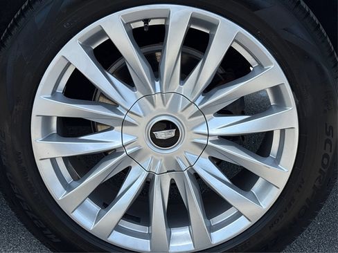 Used 2023 Cadillac Escalade ESV Luxury RWD image 13