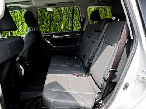 Used 2019 Lexus GX 460 Premium AWD/4WD image 8