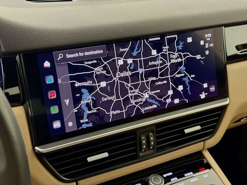 Certified 2023 Porsche Cayenne image 18