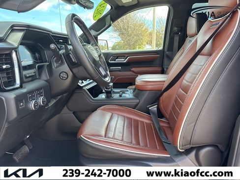 Used 2024 GMC Sierra 1500 Denali Ultimate image 11