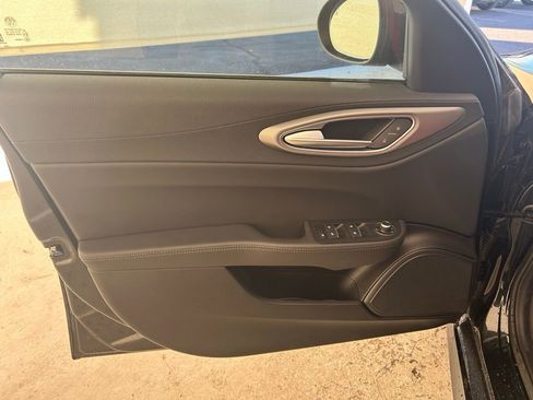 New 2024 Alfa Romeo Giulia Ti w/ Performance Driving Package image 25