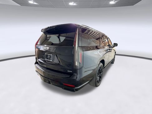 Certified 2023 Cadillac Escalade ESV Sport Platinum w/ LPO, ONYX Package AWD/4WD image 7