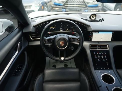Used 2022 Porsche Taycan RWD image 22