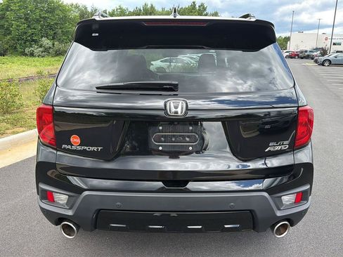 Used 2022 Honda Passport Elite image 2