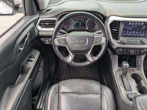 Used 2018 GMC Acadia SLT FWD image 16