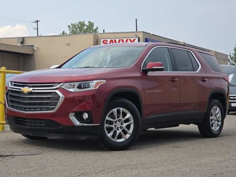 Used 2020 Chevrolet Traverse LT AWD/4WD image 2