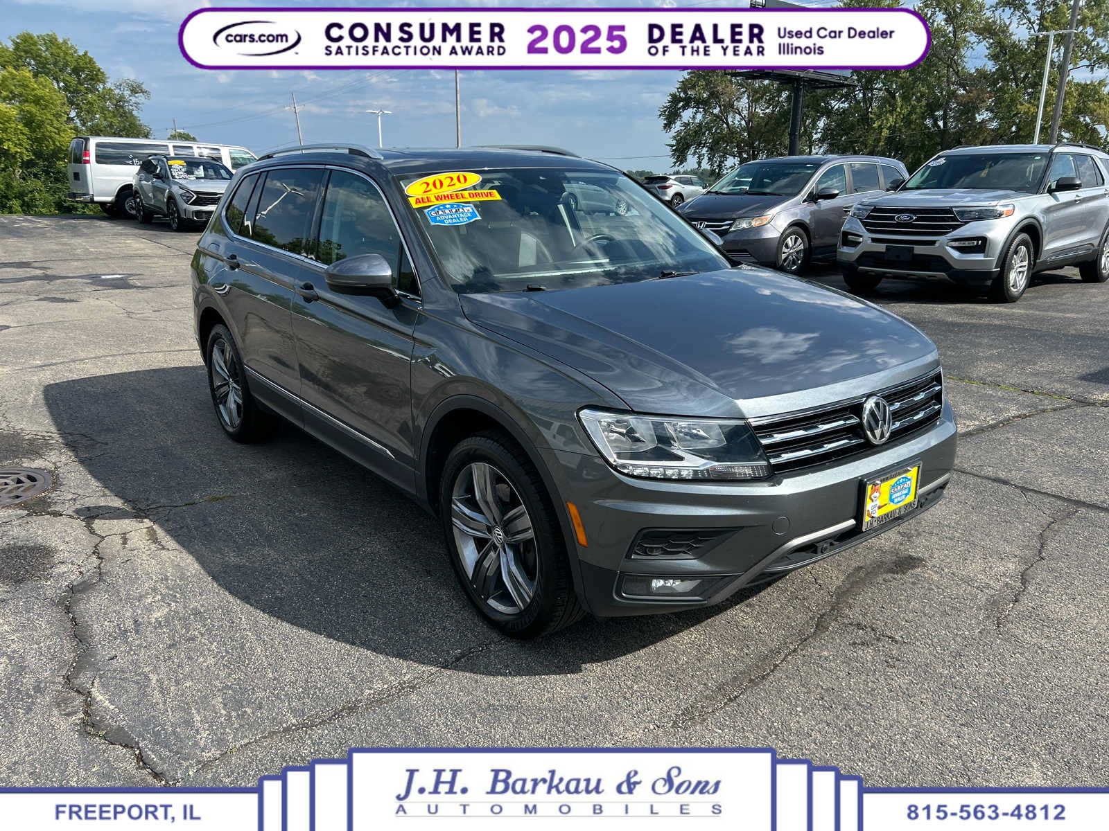 Used 2020 Volkswagen Tiguan SEL AWD/4WD image 1