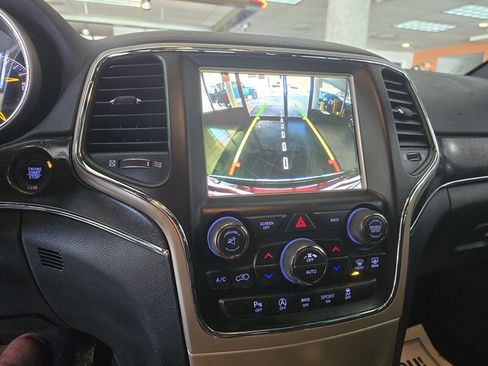 Used 2017 Jeep Grand Cherokee Limited w/ Trailer Tow Group IV image 20