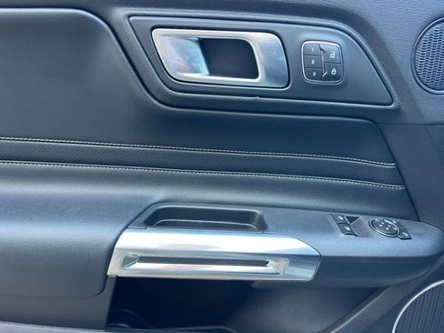 Used 2022 Ford Mustang Mach 1 w/ Mach 1 Handling Package RWD image 13