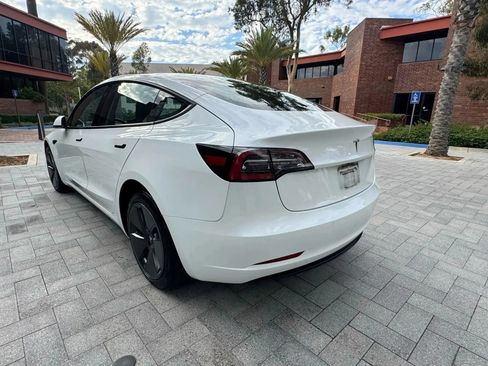 Used 2023 Tesla Model 3 Standard Range RWD image 9