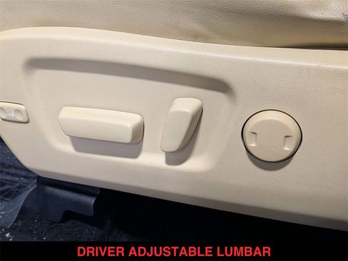 Used 2014 Toyota Highlander Limited image 22