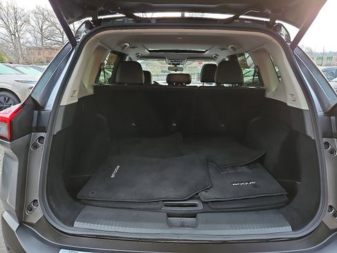 Certified 2023 Nissan Rogue SV w/ SV Premium B Package image 28