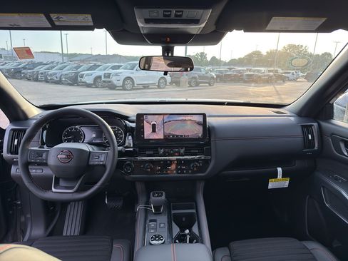 New 2026 Nissan Pathfinder Rock Creek w/ Rock Creek Premium Package AWD/4WD image 28