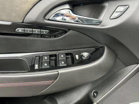 Used 2014 Chevrolet SS RWD image 14