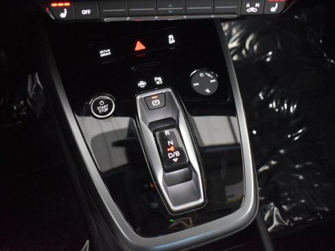 Used 2025 Audi Q4 e-tron Prestige w/ Black Optic Package AWD/4WD image 19