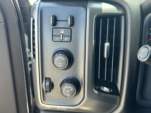 Used 2019 Chevrolet Silverado 2500 LT AWD/4WD image 15