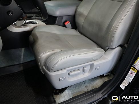 Used 2010 Toyota Sequoia Platinum AWD/4WD image 13