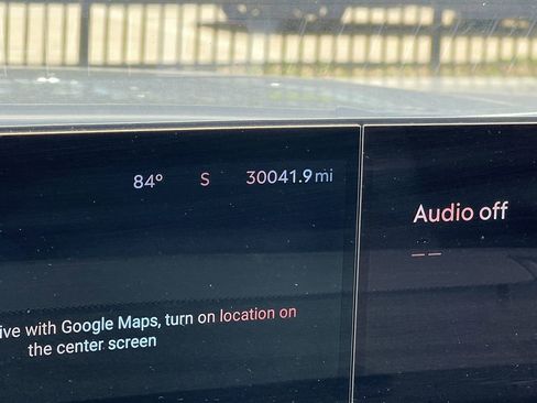 Used 2025 Lincoln Navigator Reserve AWD/4WD image 6