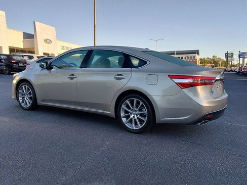 Used 2015 Toyota Avalon XLE Touring FWD image 6