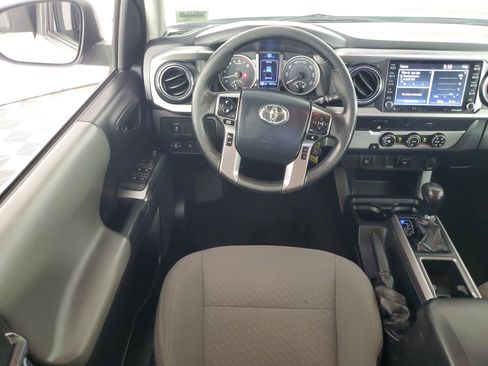 Used 2020 Toyota Tacoma SR5 RWD image 14