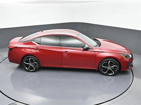 Used 2025 Nissan Altima 2.5 SR image 43