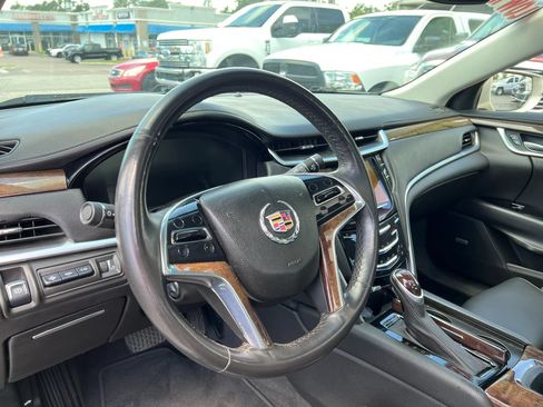 Used 2013 Cadillac XTS Premium FWD image 9
