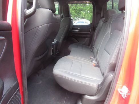 Used 2019 RAM 1500 Big Horn AWD/4WD image 16