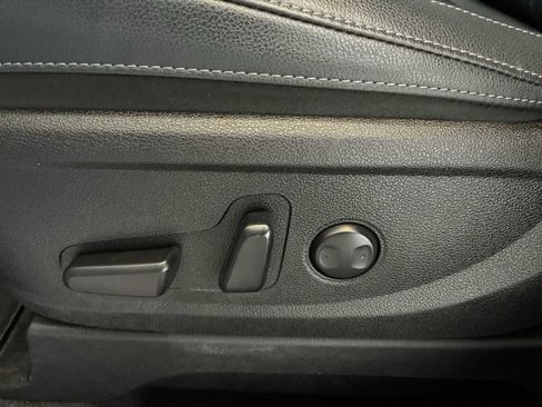 Used 2022 Kia Telluride EX w/ EX Premium Package image 14