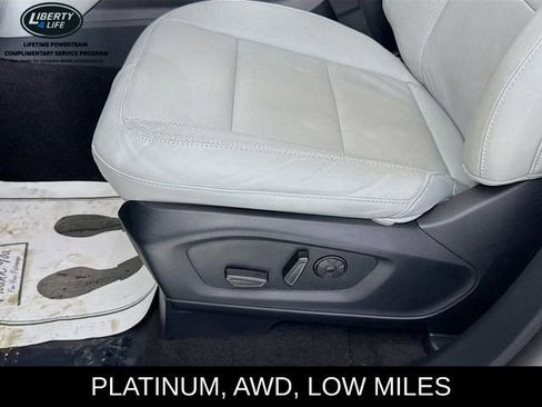 Used 2025 Ford Explorer Platinum w/ LUX Leather Package image 19