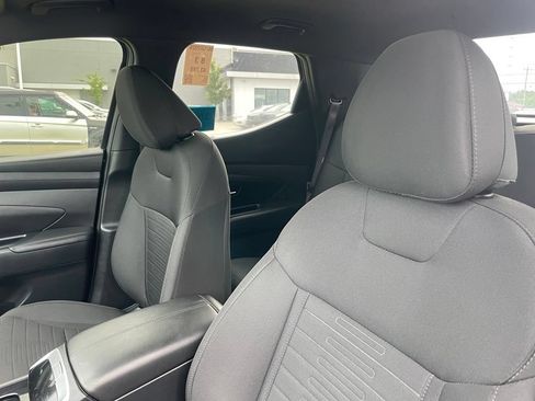 Used 2025 Hyundai Santa Cruz SE FWD image 7