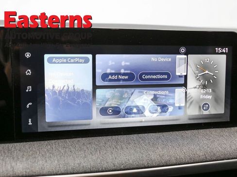 Used 2025 Nissan Kicks SV image 18