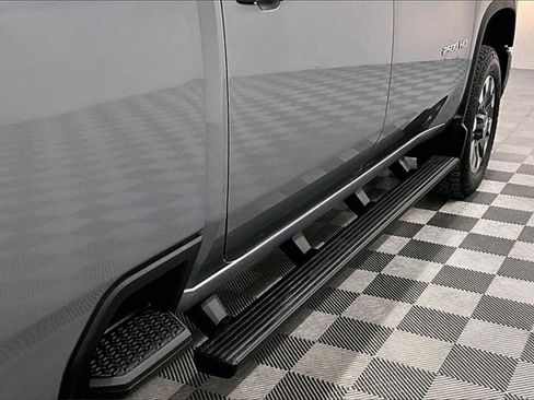 Used 2024 Chevrolet Silverado 2500 LT w/ All Star Edition image 38